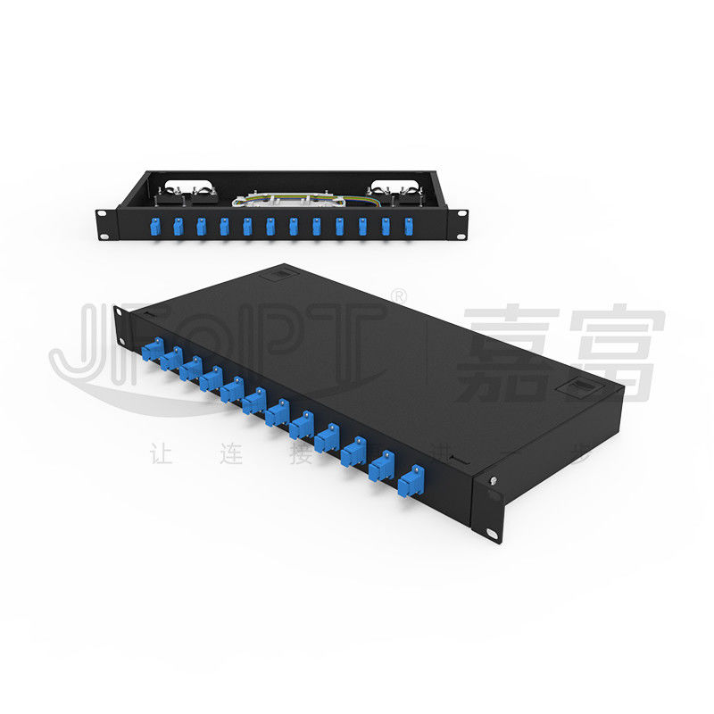 LC/SC/FC/ST Rack Mount Fiber Patch Panel 12/24core mit 19-Zoll-Größe Türknopf Öffnung